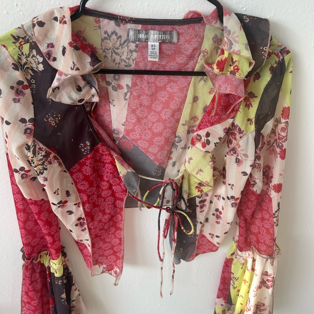 Urban Outfitters Women's Floral Patchwork Top - Red and Green